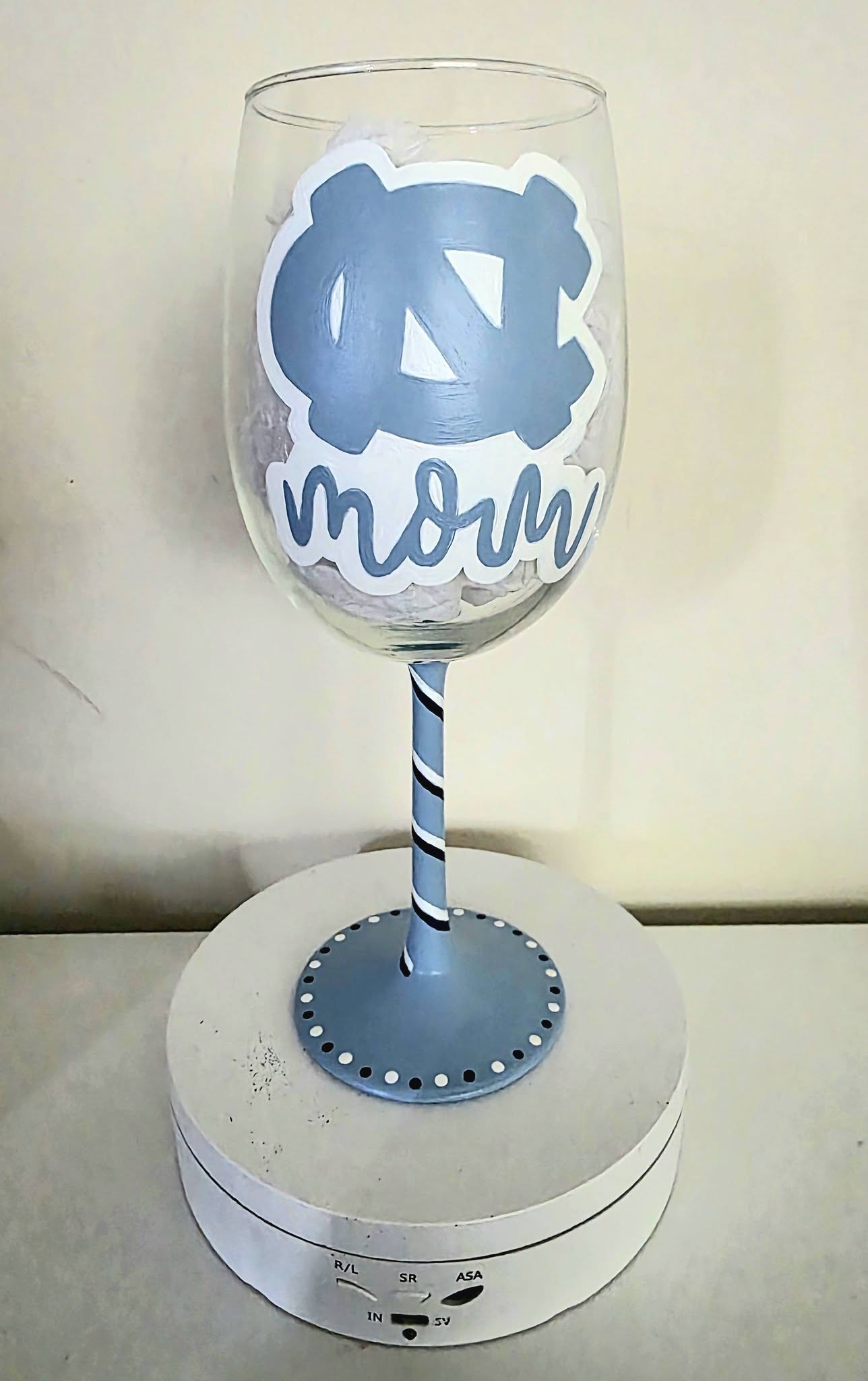Hand Painted North Carolina Mom wine glass