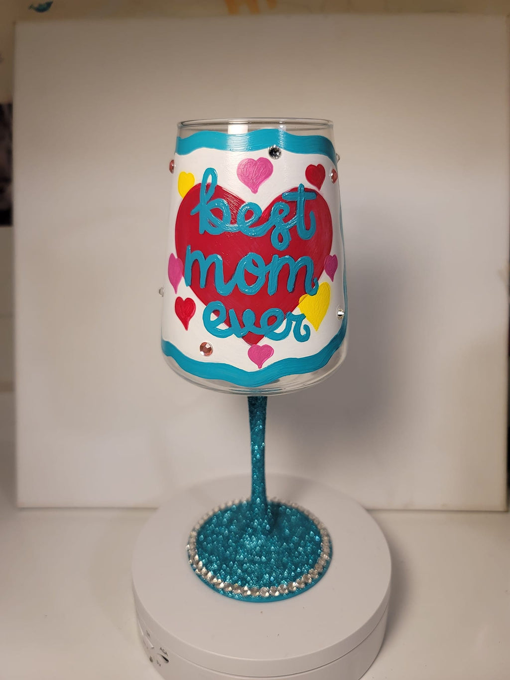 Hand Painted Mom/Mothers Day Wine Glass / Gift for her/ Birthday gift/ New Mom gift/ Bling wine glass