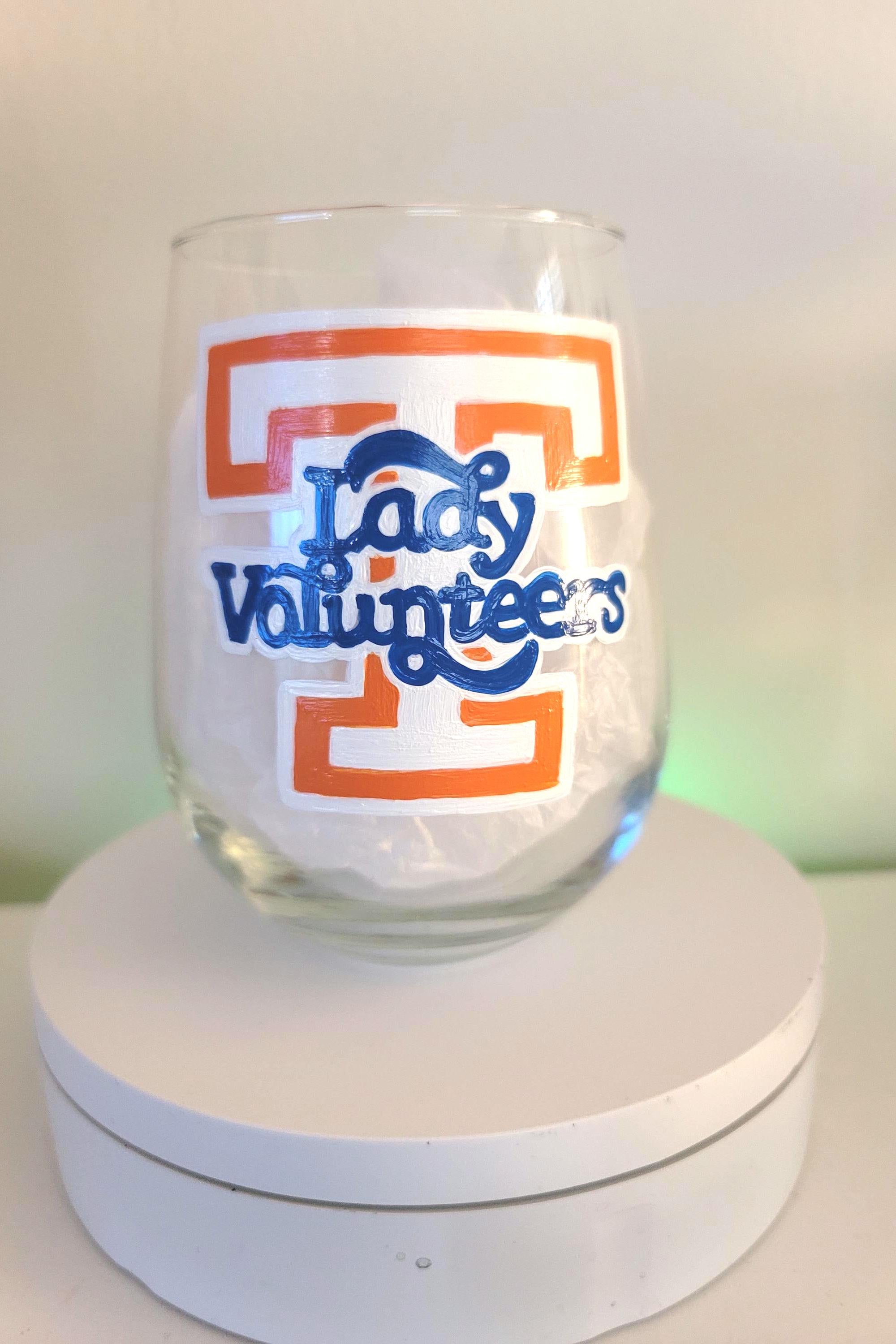 Hand Painted Tennessee Lady Volunteers 18 oz Stemless Wine Glass