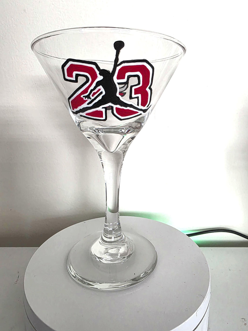 Hand Painted Chicago Bulls Martini Glass – Michael Jordan NBA Barware