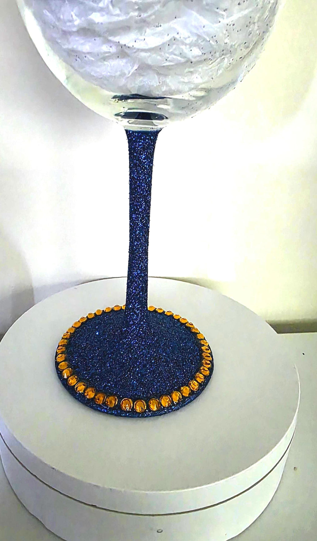 Hand Painted Graduation Wine Glass, Personalized College Grad Gift/Class of 2026